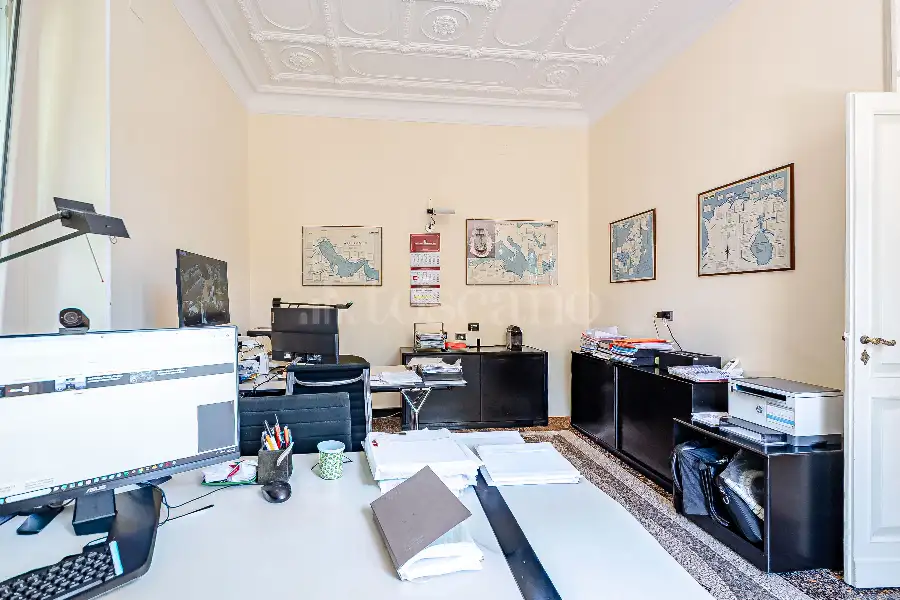 Villa in vendita di 496 mq a €3.950.000 (rif. 71/2026)