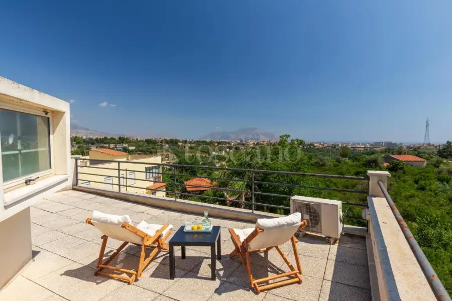 Villa in vendita di 285 mq a €490.000 (rif. 24/2024)