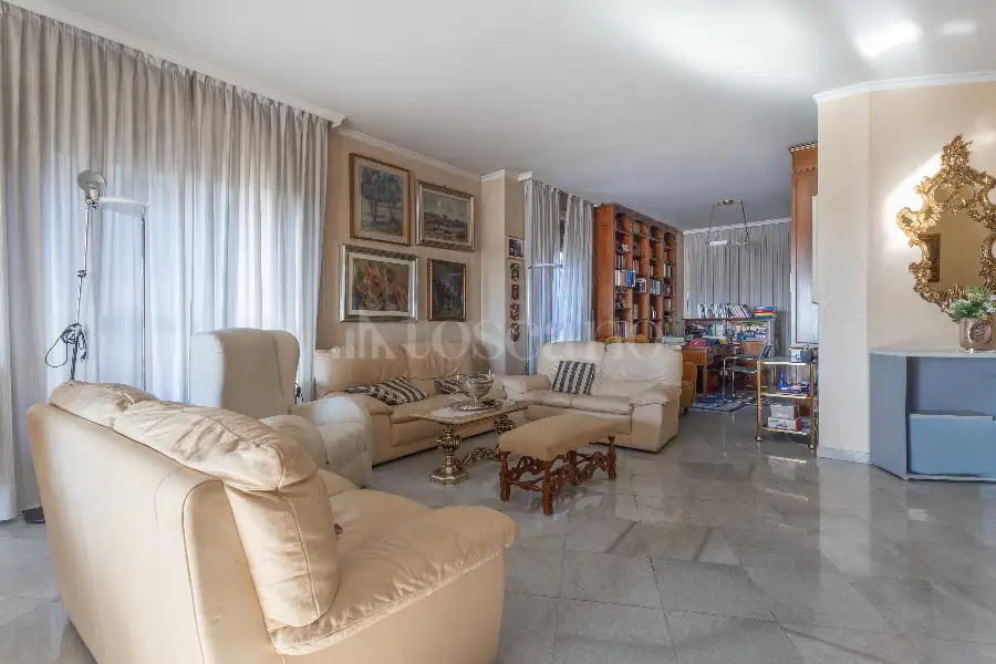 Casa in vendita di 230 mq a €1.495.000 (rif. 7/2025)