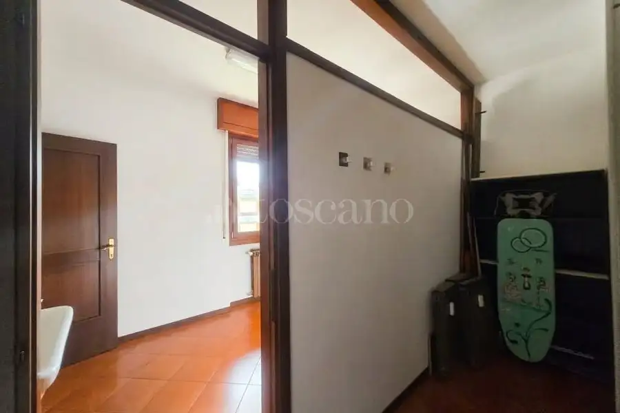 Attico in vendita di 314 mq a €490.000 (rif. 69/2026)
