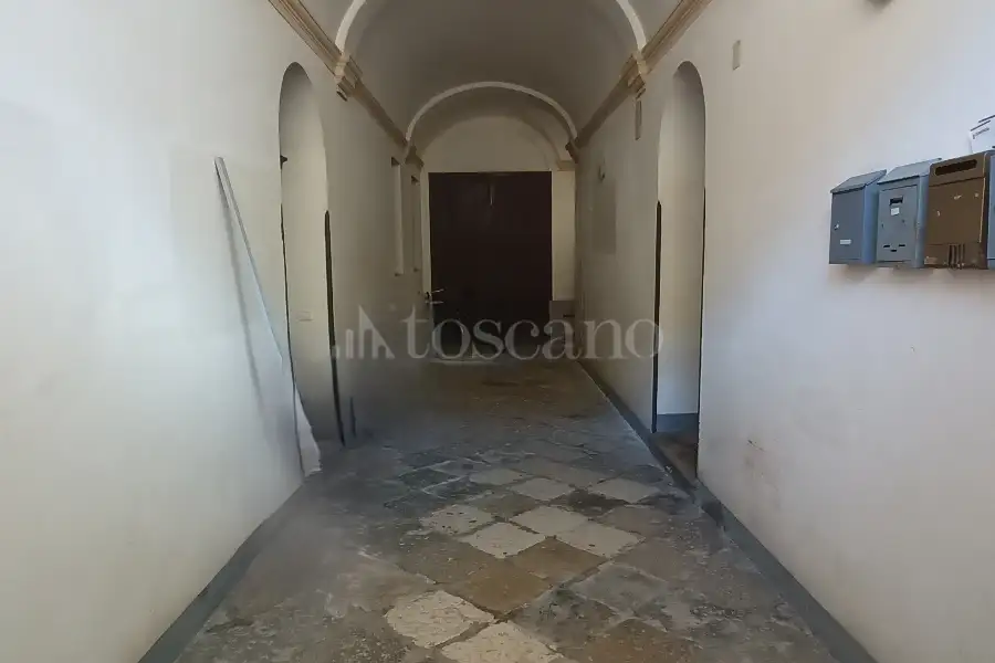 Laboratorio in affitto di 90 mq a €410 (rif. 4/2026)