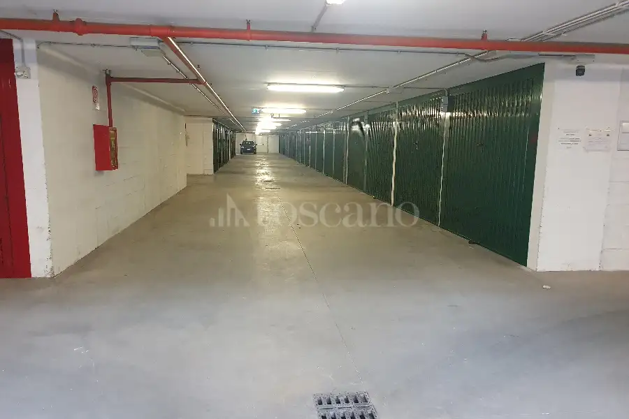 Box in affitto di 14 mq a €230 (rif. 1/2026)