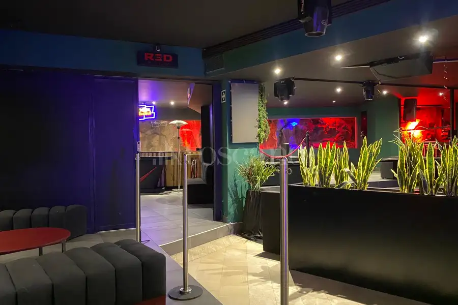 Negozio in vendita di 1.200 mq a €1.250.000 (rif. 40/2026)