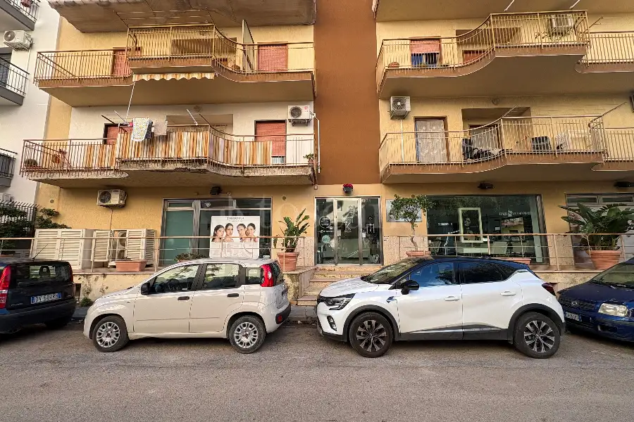Negozio in vendita di 199 mq a €269.000 (rif. 28/2026)