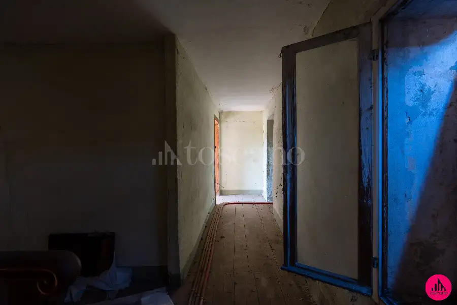 Rustico in vendita di 265 mq a €80.000 (rif. 160/2026)