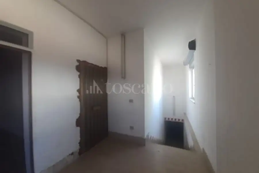 Capannone in vendita di 1.600 mq a €450.000 (rif. 45/2025)