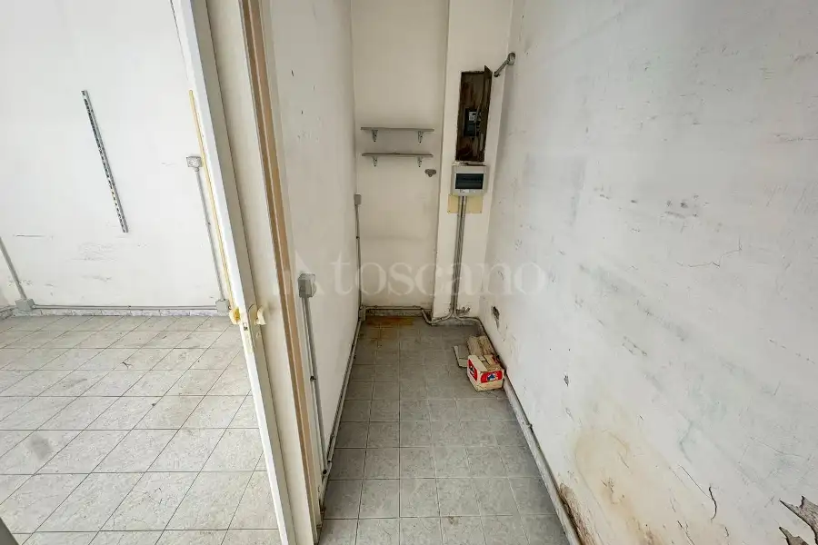Negozio in affitto di 30 mq a €650 (rif. 2/2026)