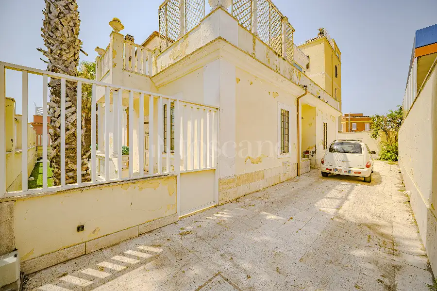Villa in vendita di 210 mq a €980.000 (rif. 50/2026)
