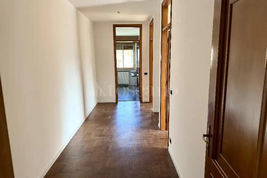 Villa Bifamiliare in vendita di 260 mq a €330.000 (rif. 9/2025)