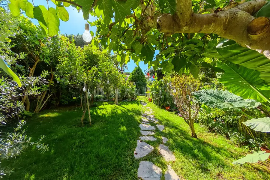 Villino a Schiera in vendita di 300 mq a €565.000 (rif. 28/2025)