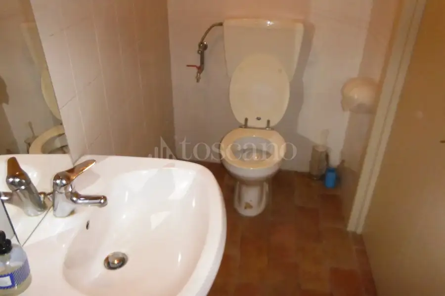 Negozio in vendita di 139 mq a €99.000 (rif. 55/2019)