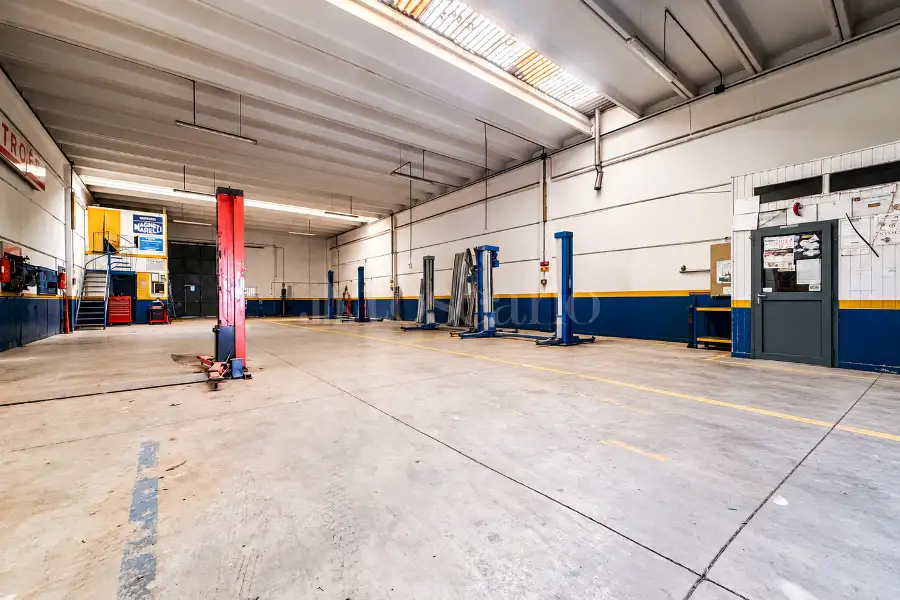 Capannone in vendita di 380 mq a €380.000 (rif. 63/2026)