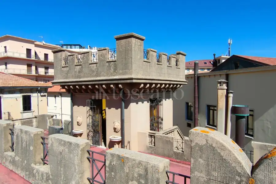Villa in vendita di 740 mq a €880.000 (rif. 34/2026)