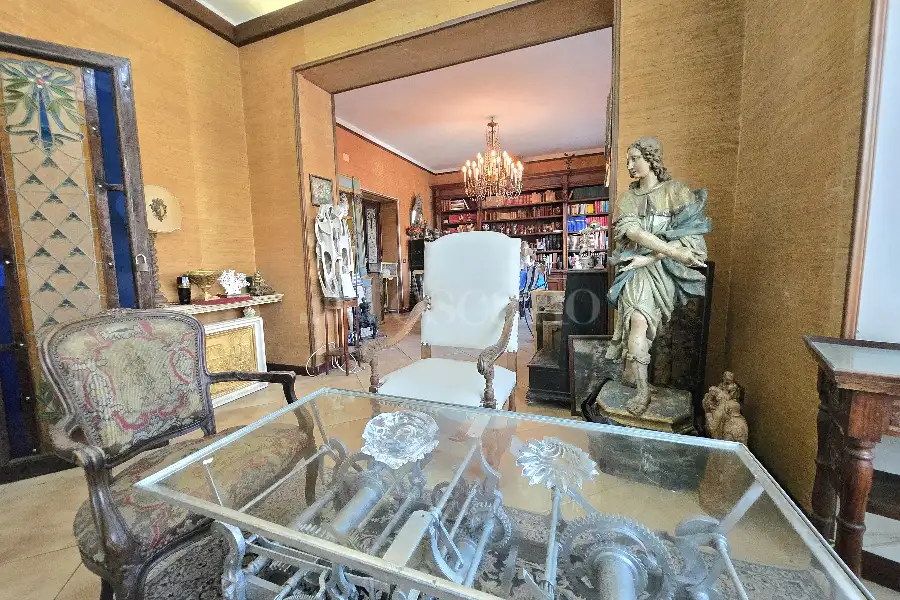 Villa in vendita di 310 mq a €550.000 (rif. 14/2026)