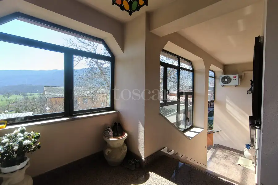 Villa in vendita di 550 mq a €890.000 (rif. 17/2025)