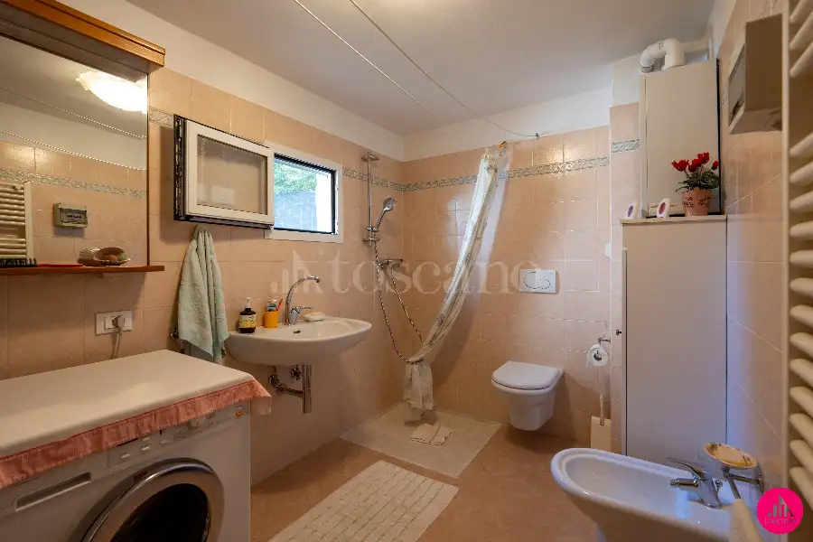 Casa Indipendente in vendita di 254 mq a €250.000 (rif. 150/2026)