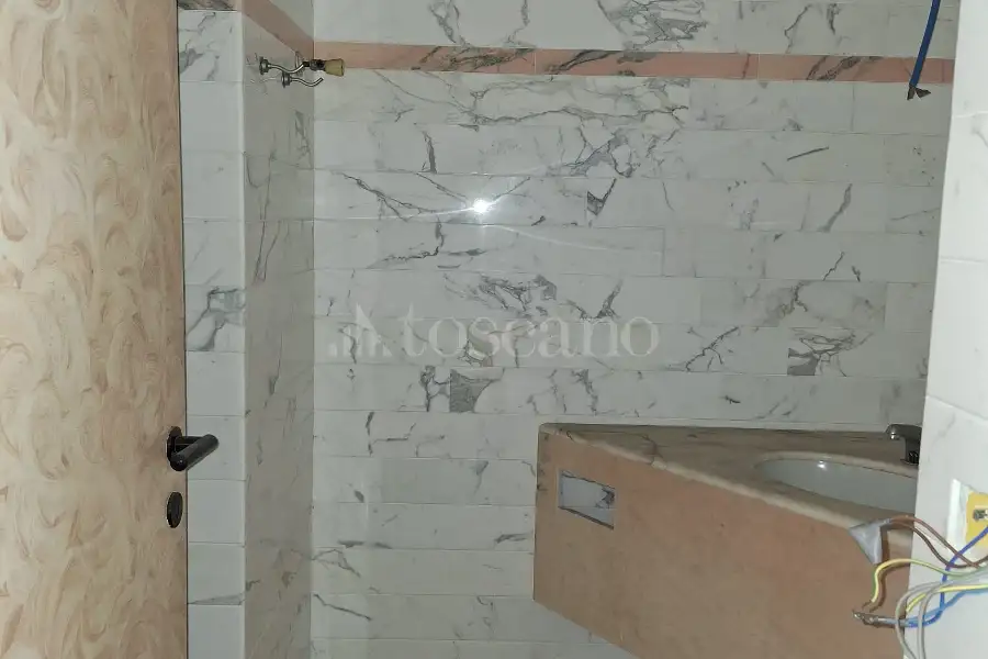 Negozio in vendita di 1.679 mq trattativa riservata (rif. 19/2026)