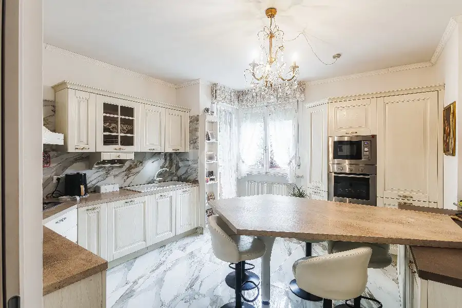 Superattico in vendita di 250 mq a €490.000 (rif. 66/2025)