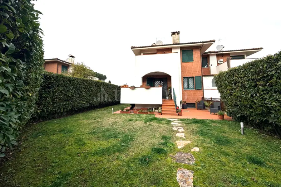 Villa in vendita di 140 mq a €449.000 (rif. 6/2026)
