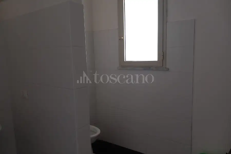 Negozio in vendita di 63 mq a €99.000 (rif. 15/2026)