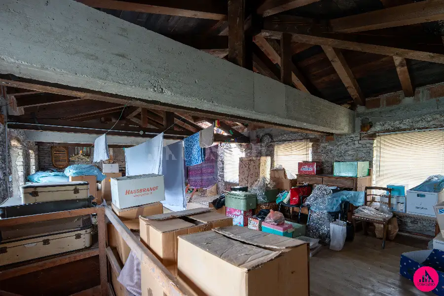 Villa Bifamiliare in vendita di 180 mq a €129.000 (rif. 49/2026)