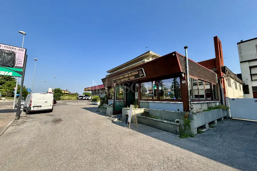 Attività Commerciale in vendita di 110 mq a €140.000 (rif. 25/2026)