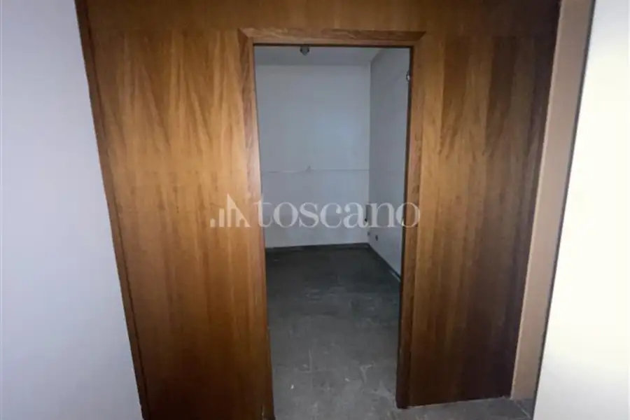 Negozio in vendita di 318 mq a €470.000 (rif. 30/2025)