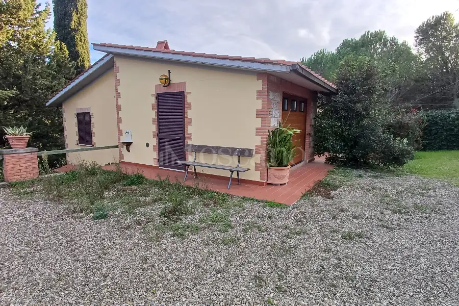 Villa Plurifamiliare in vendita di 800 mq a €1.390.000 (rif. 26/2024)
