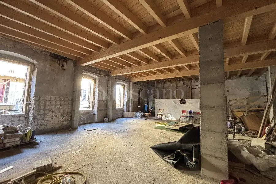 Casa Indipendente in vendita di 700 mq a €335.000 (rif. 1/2025)