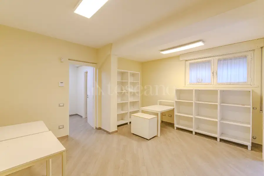 Ufficio in vendita di 70 mq a €275.000 (rif. 24/2026)