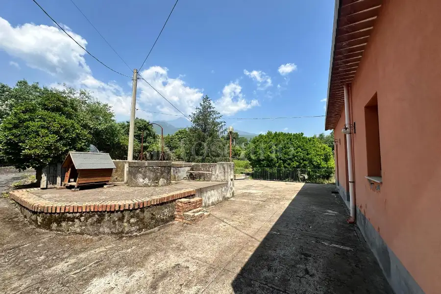 Casa Indipendente in vendita di 137 mq a €65.000 (rif. 115/2025)