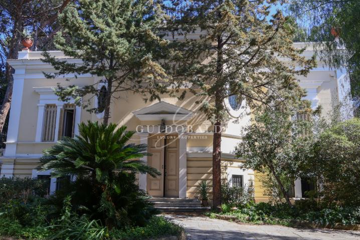 Villa in vendita di 650 mq a €1.950.000 (rif. 16/2024)2154372