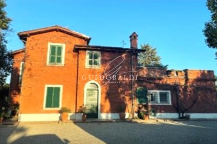 Casale in vendita di 500 mq a €1.200.000 (rif. 9/2025) 2500685