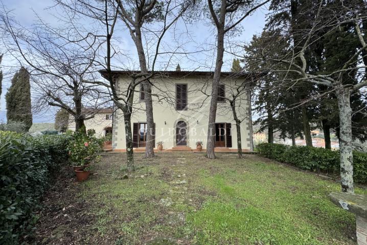 Villa in vendita di 700 mq a €1.200.000 (rif. 9/2024)2122905