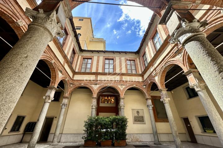 Casa in vendita di 270 mq a €1.550.000 (rif. 28/2024)2194158