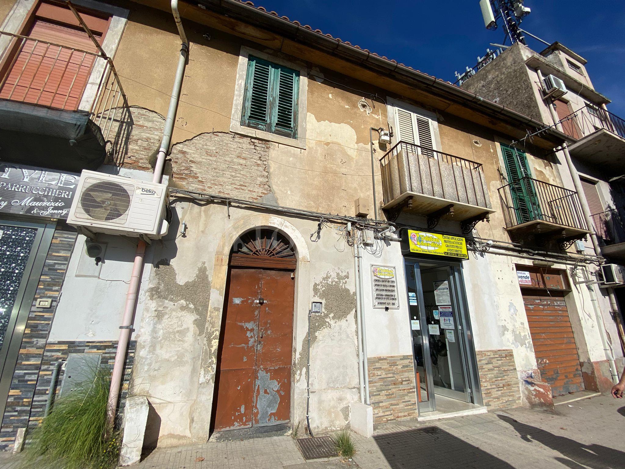 Casa Indipendente a Messina in Via Camaro, Camaro