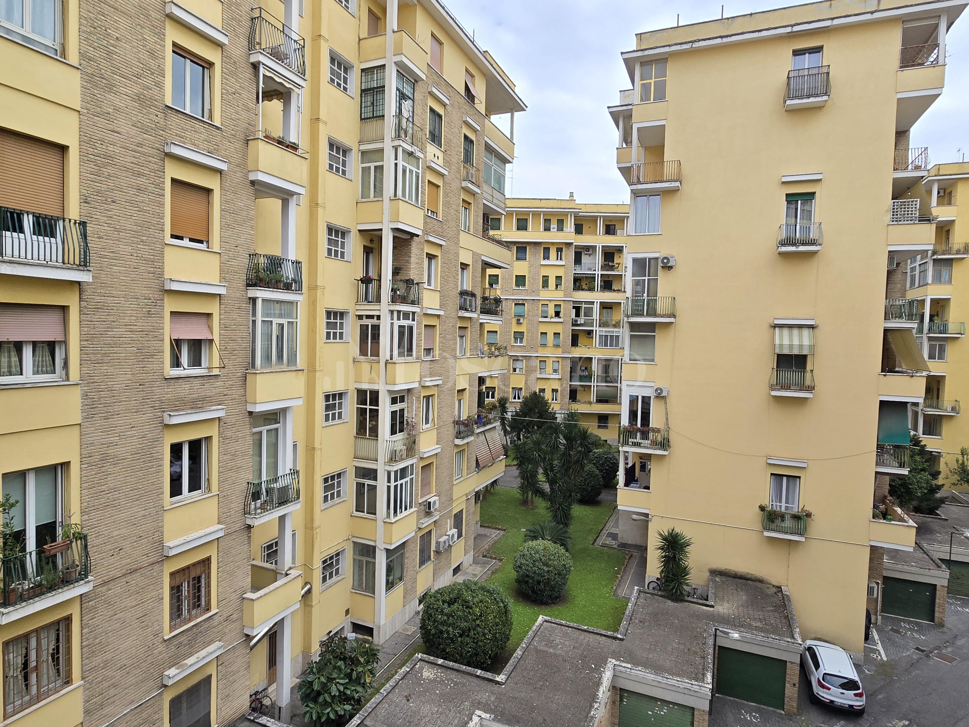 vendita Casa a Roma in Via Rosa Raimondi Garibaldi, Garbatella 10/2025 ...