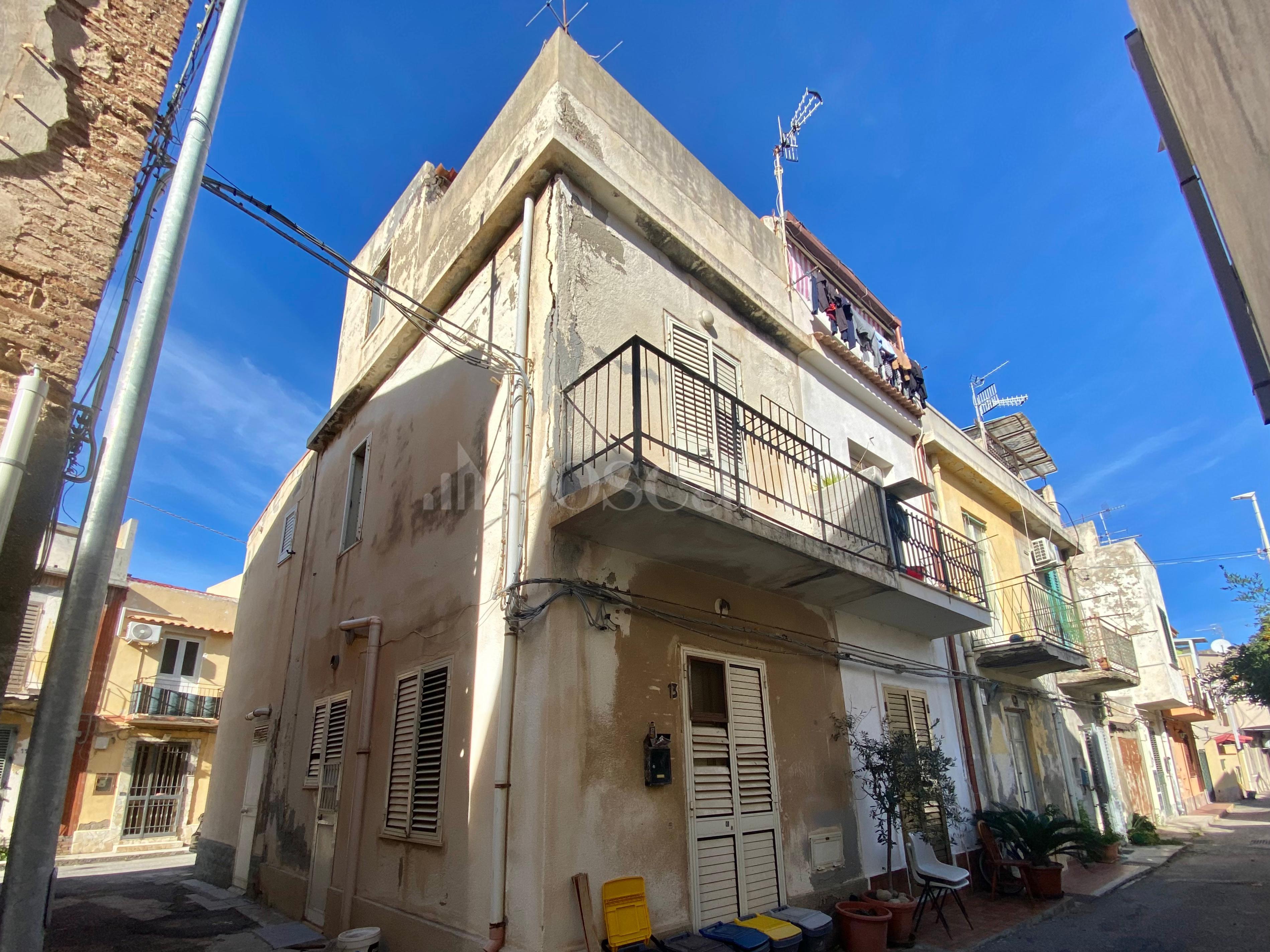 Casa Indipendente a Messina in Via Matarese Ganzirri, Ganzirri