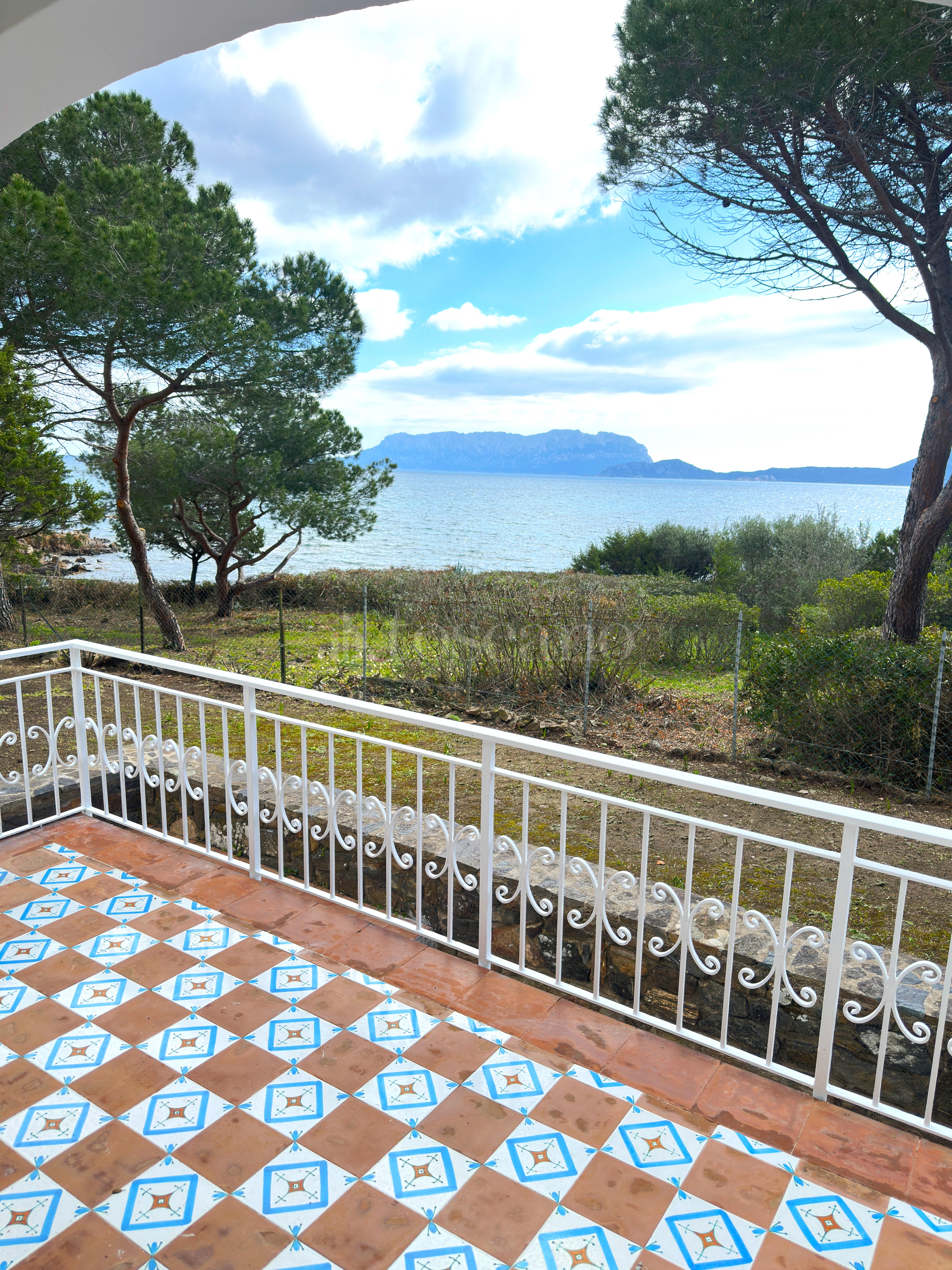 casa indipendente in vendita ad Olbia in zona Pittulongu