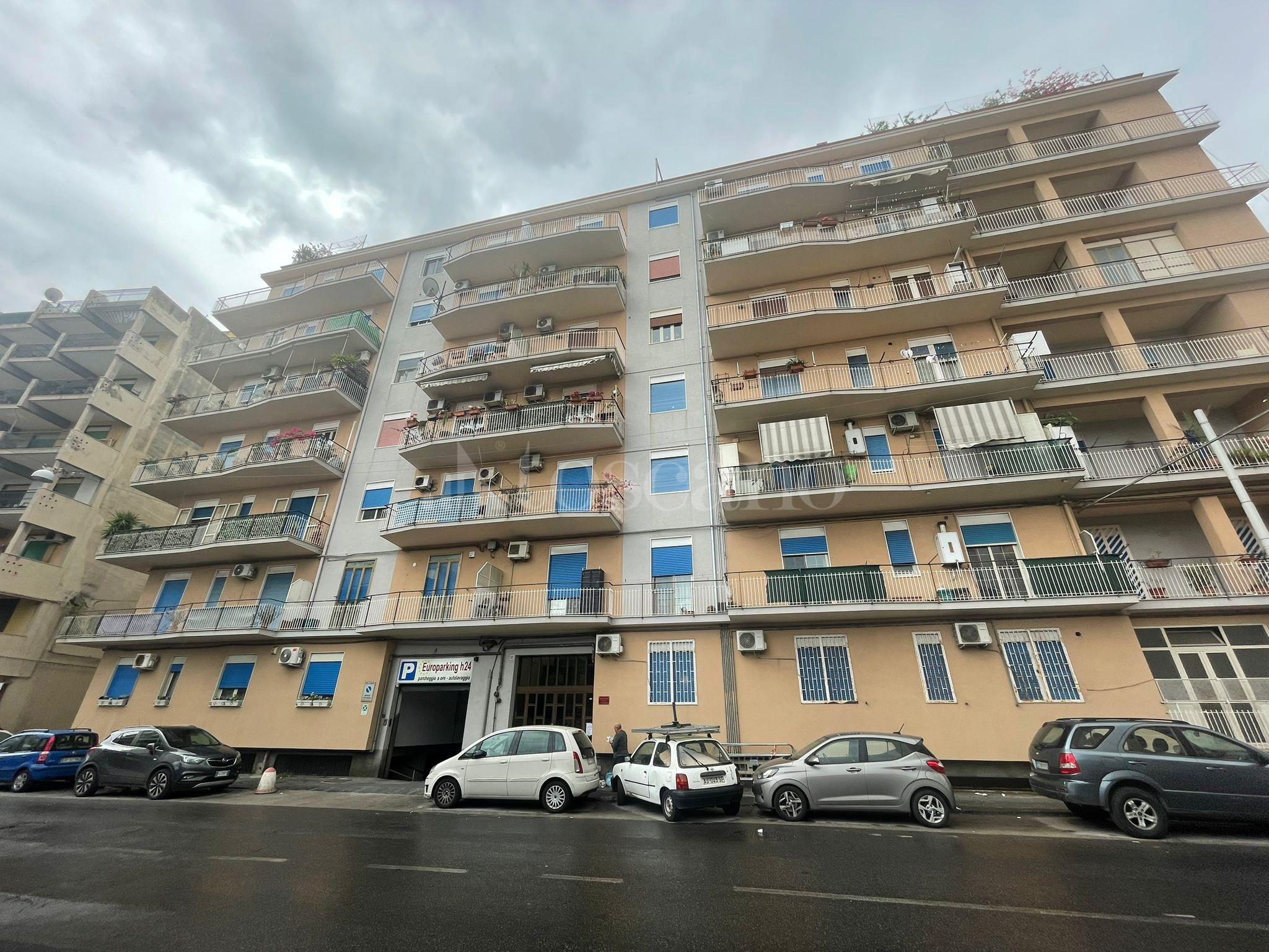 Casa a Catania in Via Caracciolo, S. Luigi