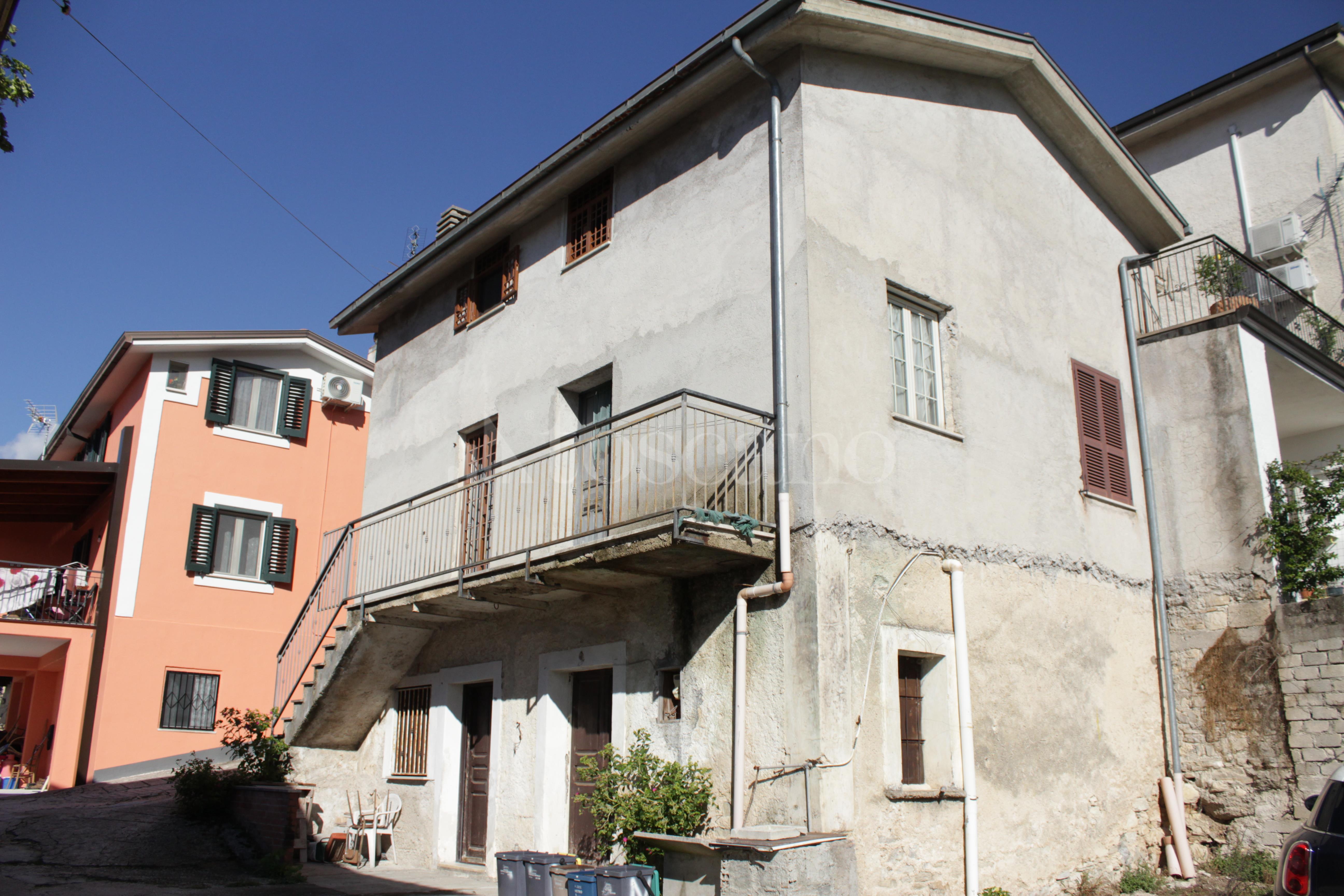 Casa Indipendente a Sant'Elia Fiumerapido in Via Tascitara