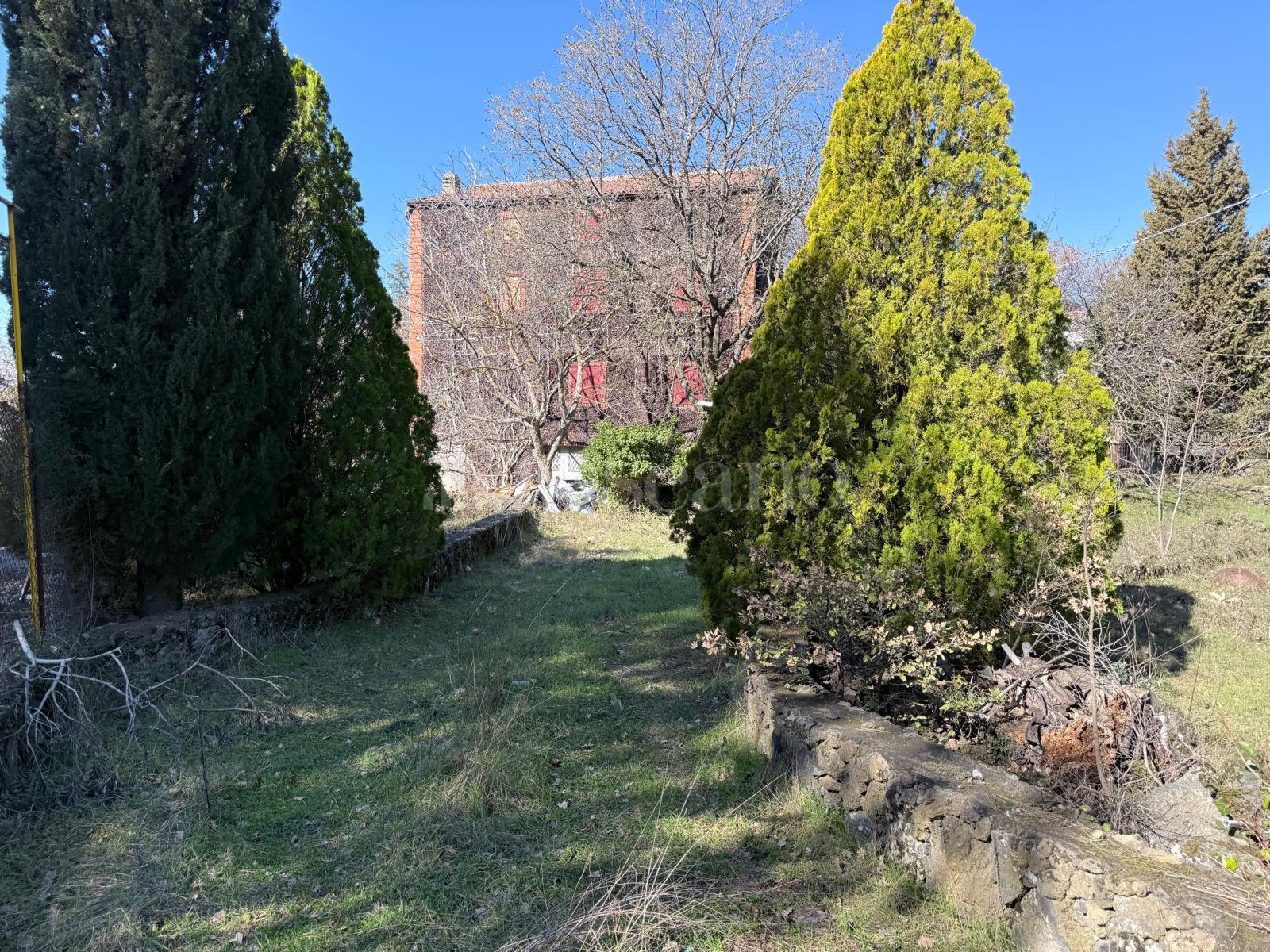 casa indipendente in vendita ad Adrano