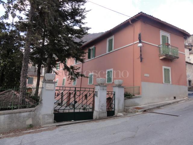 Casa Indipendente a Rieti in Via Cerenaro