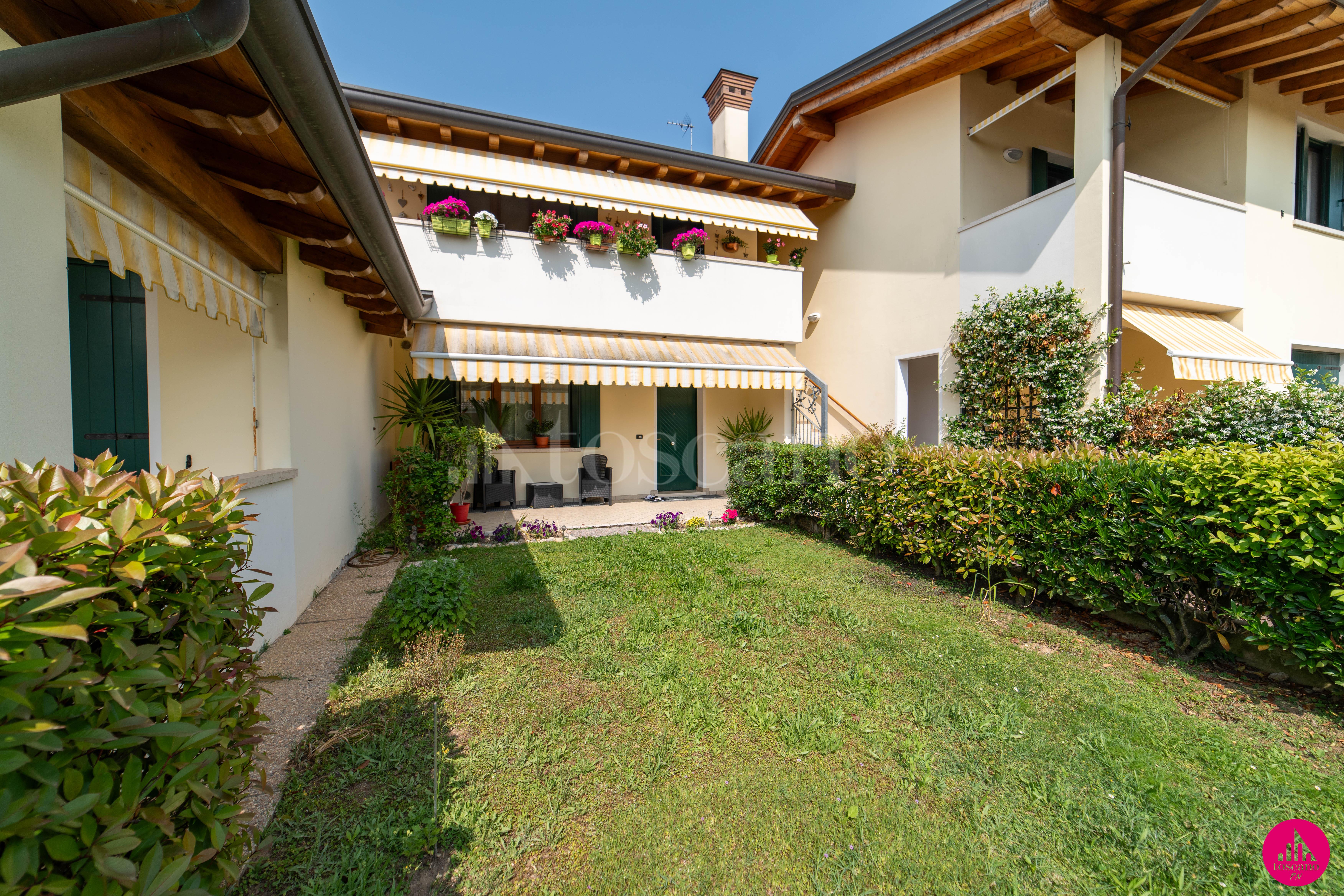casa indipendente in vendita ad Azzano Decimo