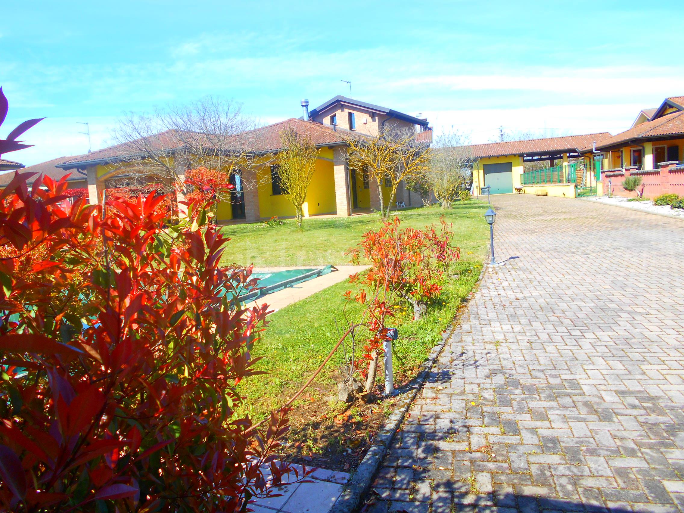 Villa a Alessandria in Spinetta Marengo, Spinetta Marengo