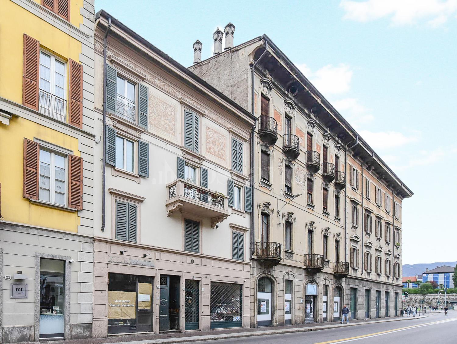 Casa a Como in Via Milano, Porta Torre